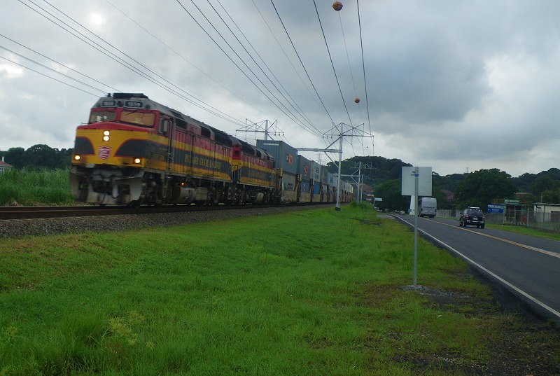 パナマ　パナマ運河鉄道