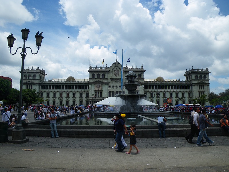 グアテマラ・シティ　国立文化宮殿