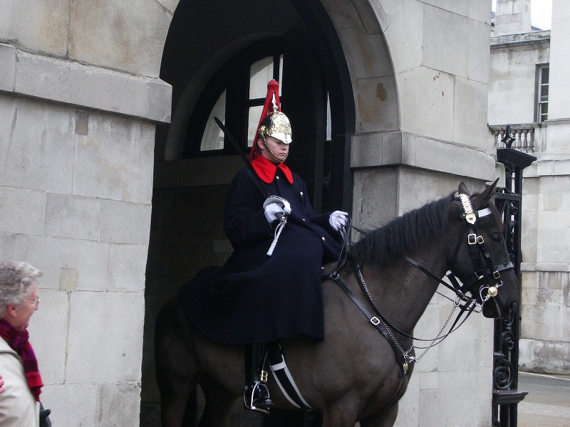イギリス　ロンドン　衛兵