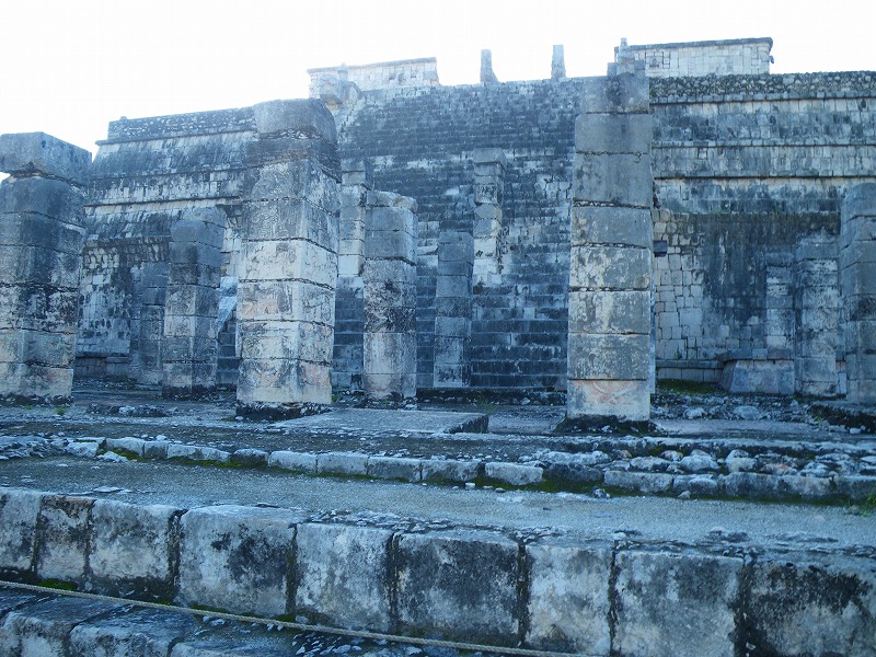 メキシコ　チチェン・イツァ　戦士の神殿