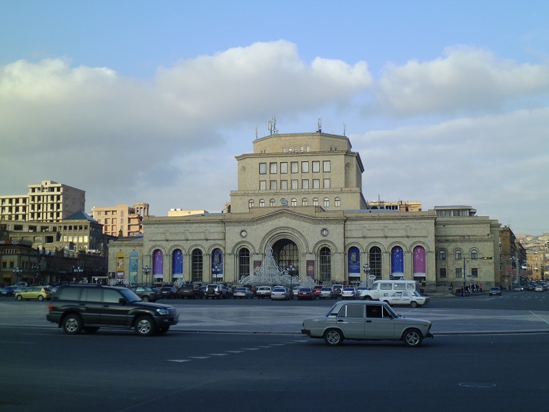 アルメニア　エレヴァン　共和国広場