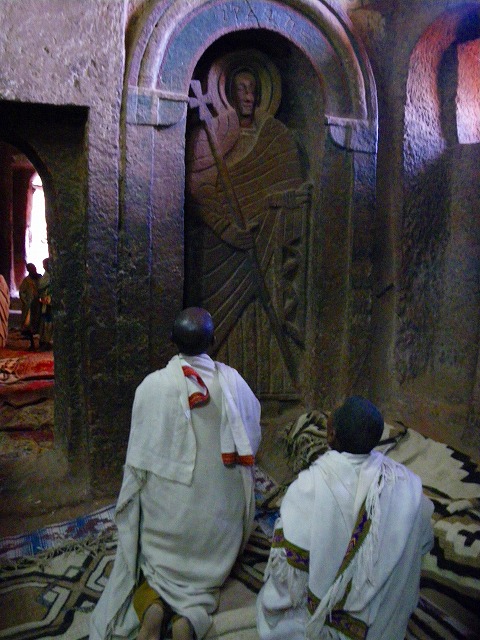 エチオピア　ラリベラの岩窟教会群