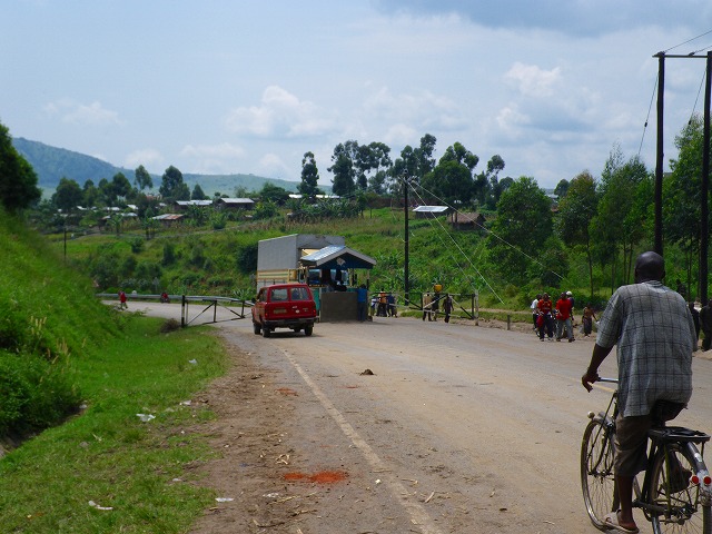 ウガンダ　国境