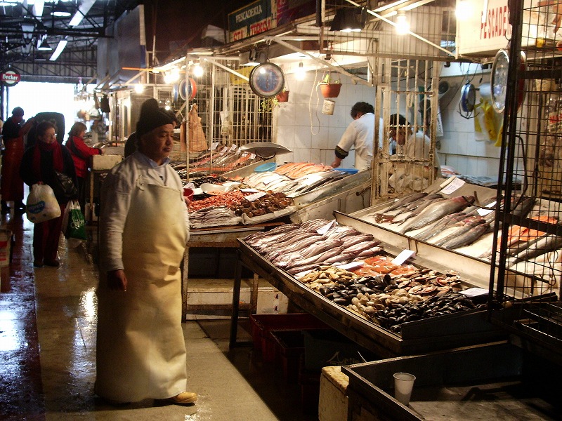 チリ　サンティアゴ　中央市場