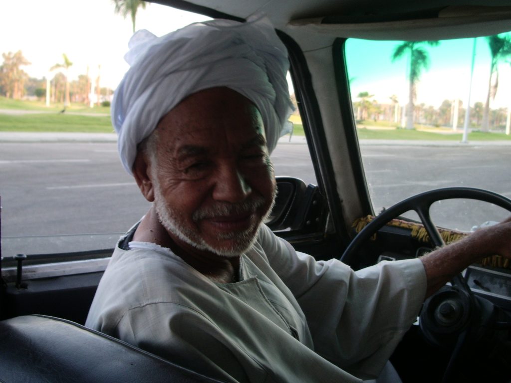 エジプト　タクシー