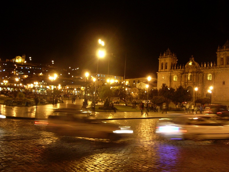 ペルー　クスコ　アルマス広場　